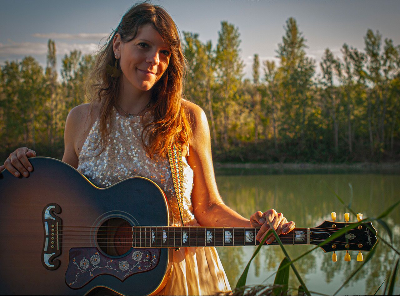 Ellen River singer songwriter